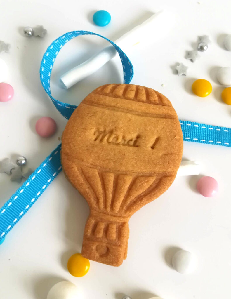 	biscuit-montgolfiere-personnalise-mariage-bapteme