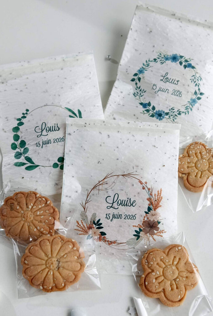 sachet-biscuit-bapteme-papier-plante-encemence-theme-couronne-fleur-cadeau-invite-original-souvenir-mixte